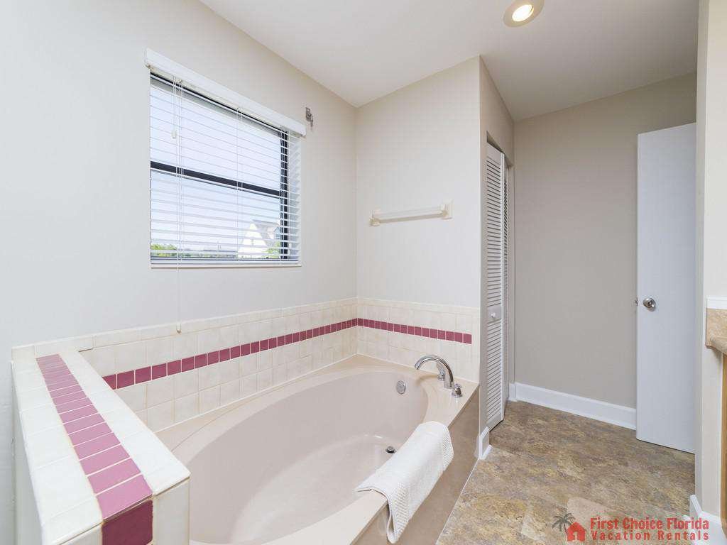 Beach Retreat Master Bathroom