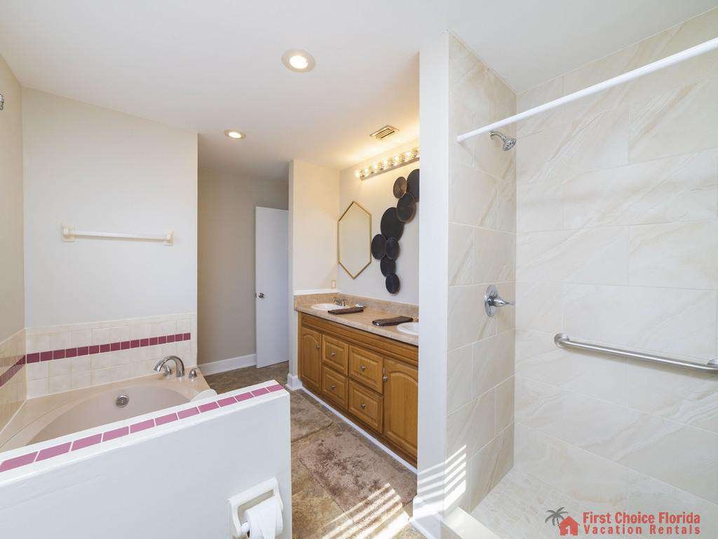 Beach Retreat Master Walk-in Shower