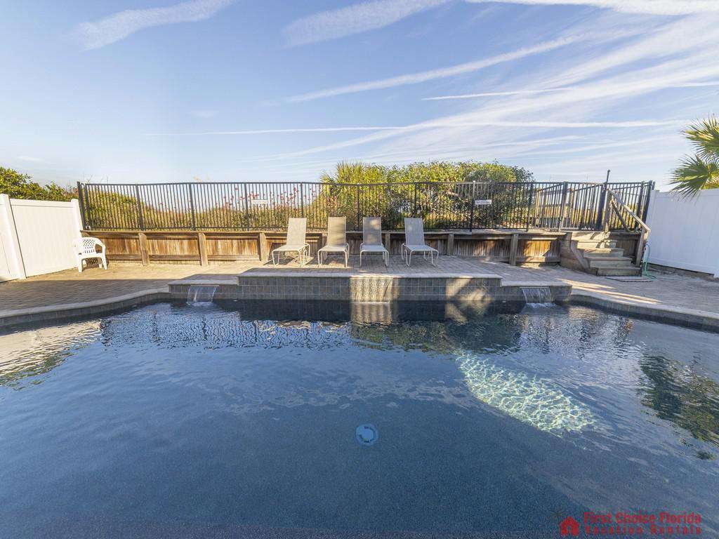 A Peace of Paradise Swimming Pool View