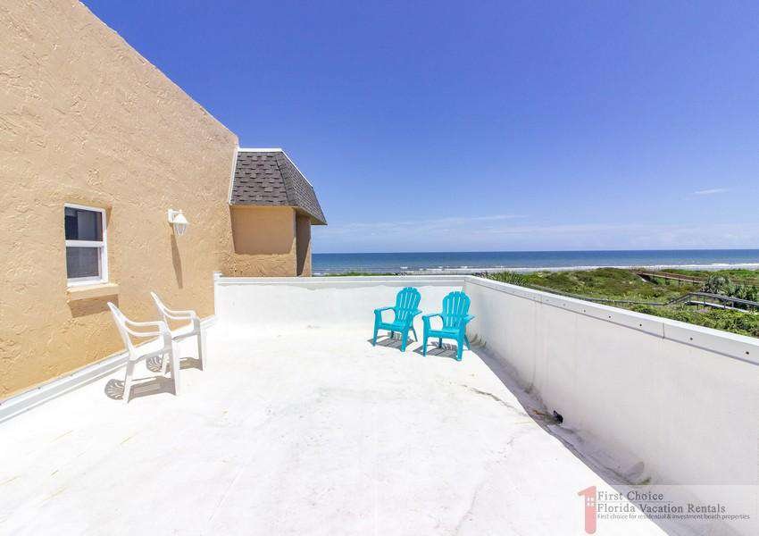 Large Private Oceanfront Balcony