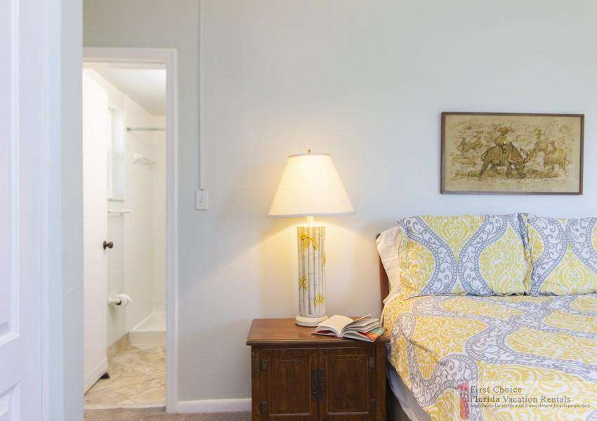 Creston House 11E Bed Nightstand Lamp and Bathroom