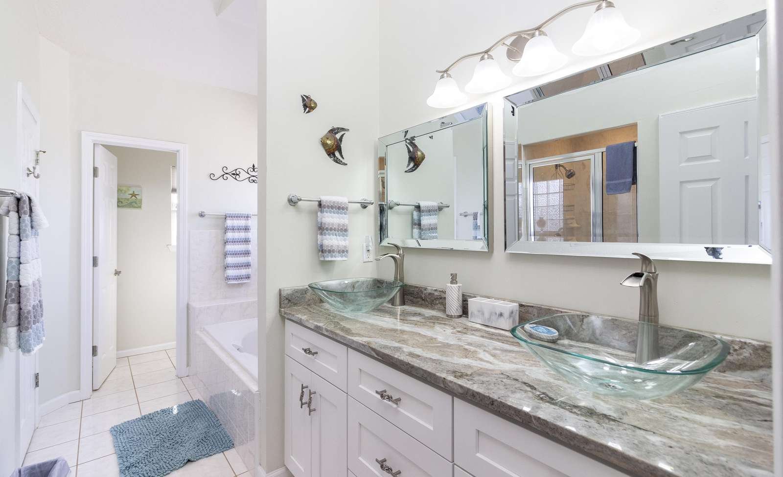 Master Bath (second floor)