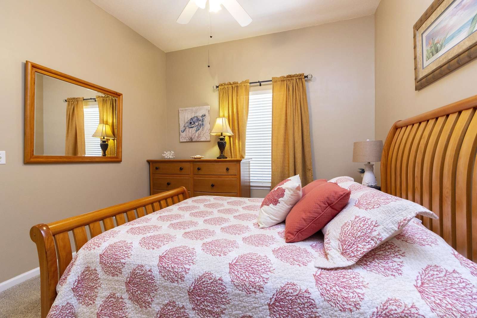 Guest Bedroom (first floor)