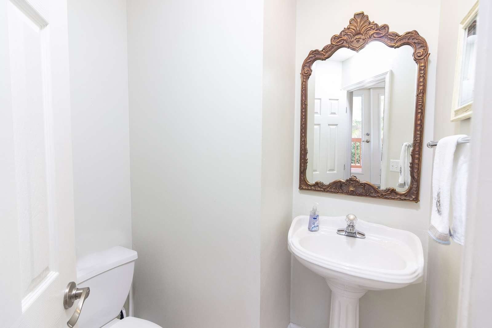 Powder Room (second floor)