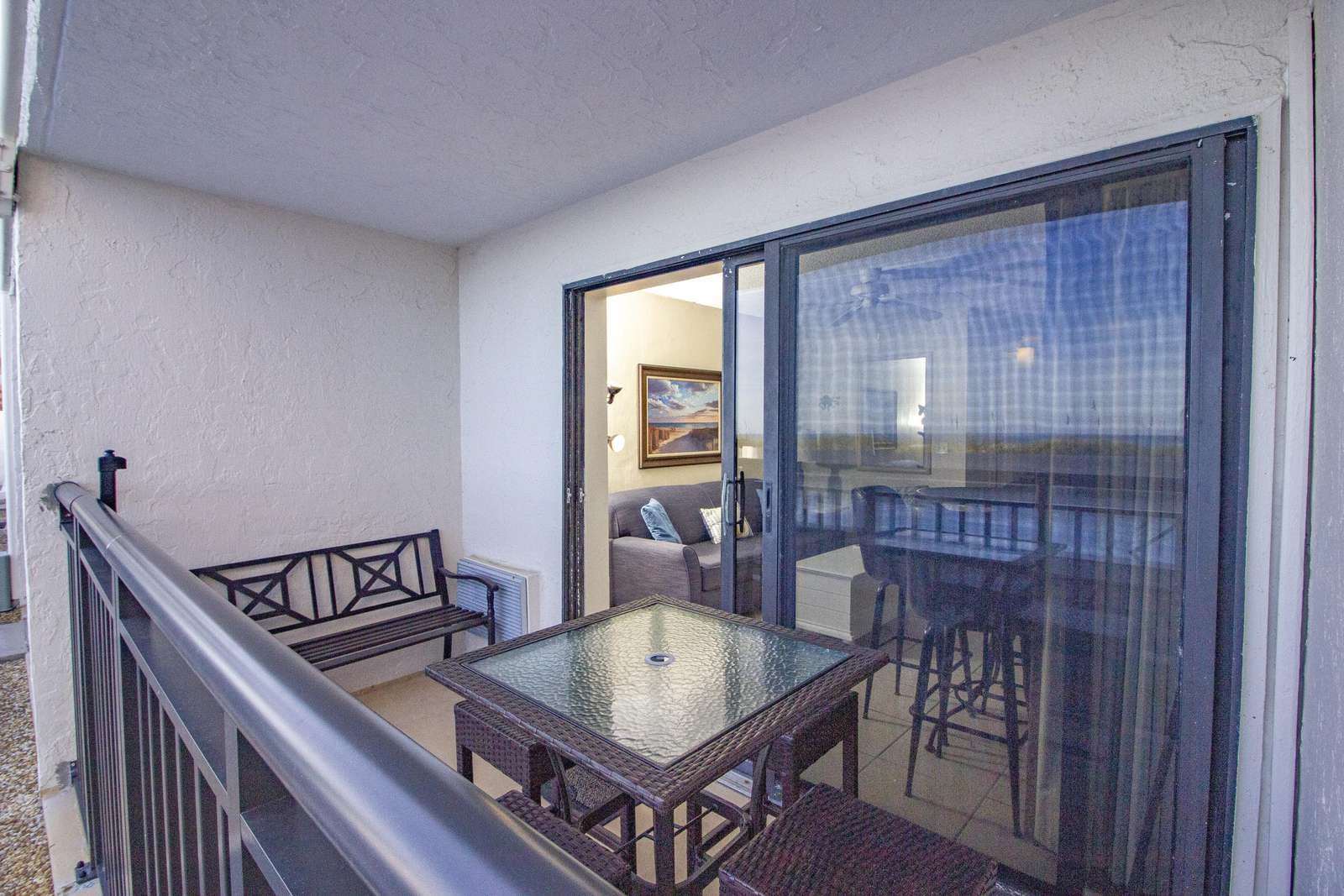 Private Balcony!