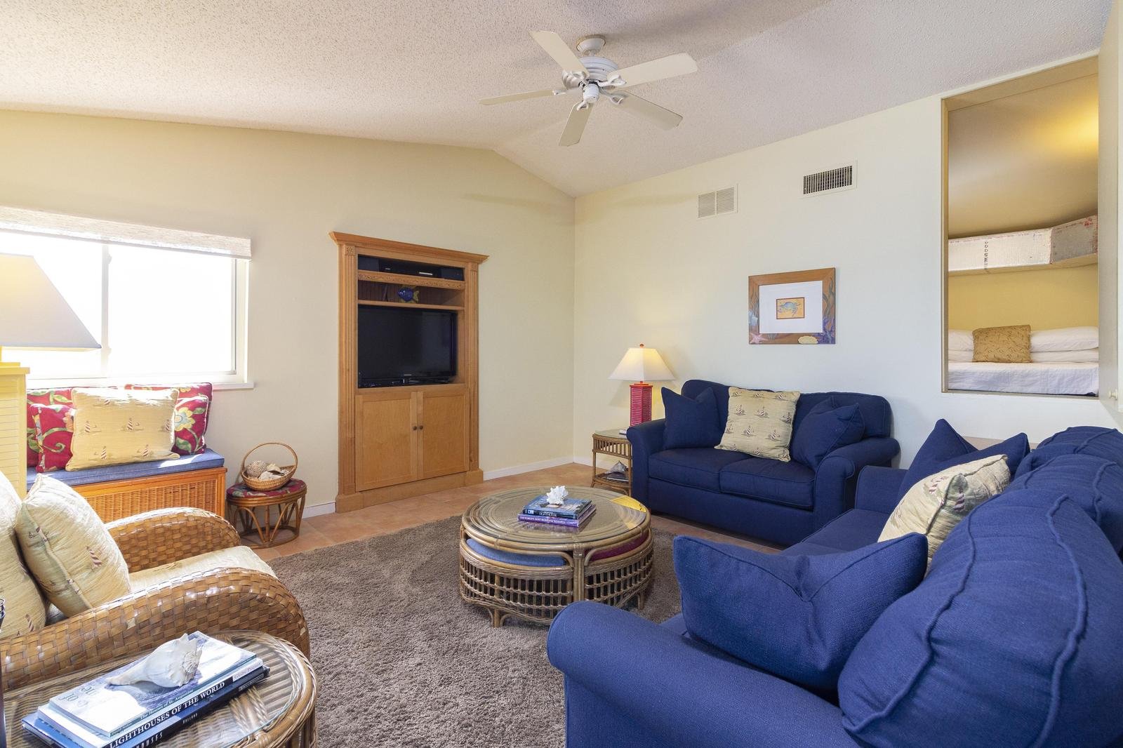 Living Room showing Sleeping Nook Location
