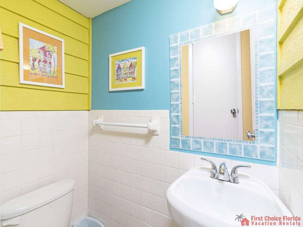 Coastal Cottage B - First floor half bath