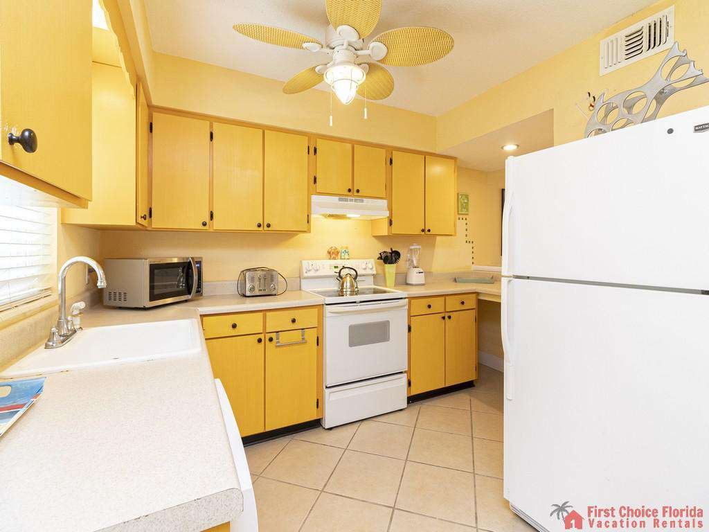 Coastal Cottage B Kitchen