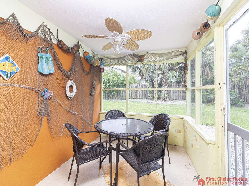 Coastal Cottage B Patio Table