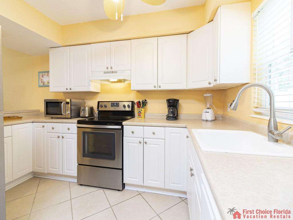 Coastal Cottage A Kitchen
