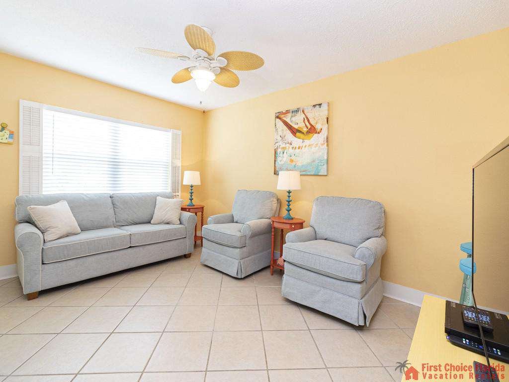 Coastal Cottage A Family Room Seating