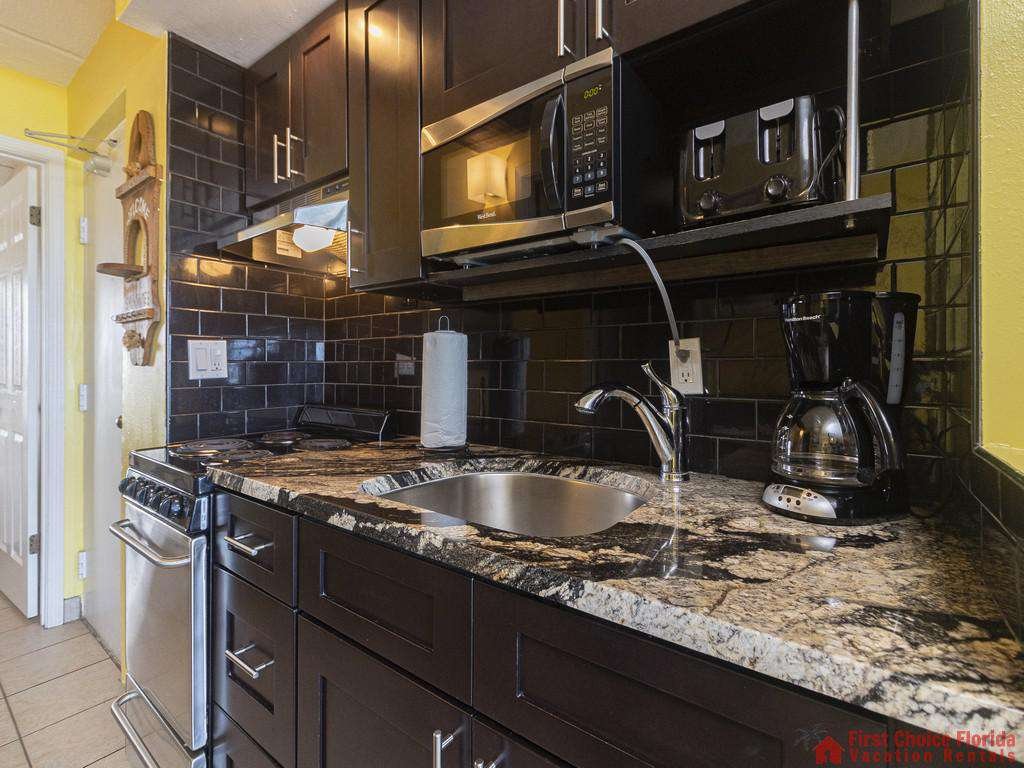 Beachers Lodge 307 Kitchen