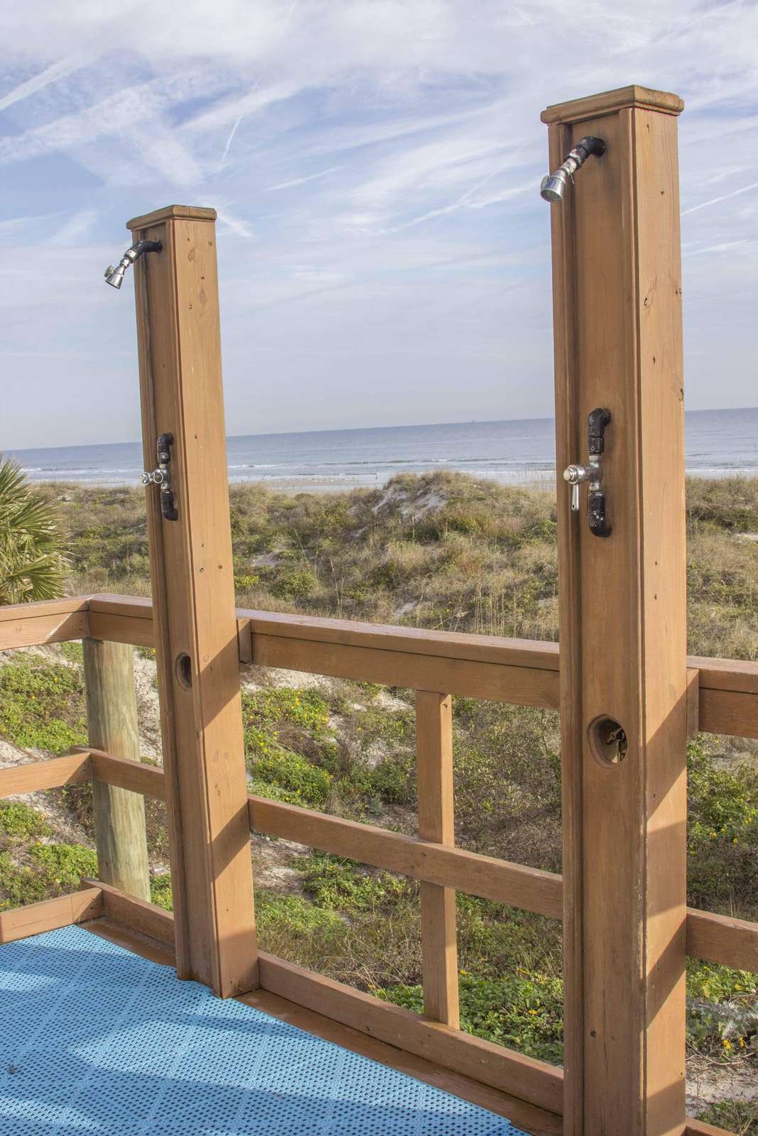 Beachers Lodge 307 Outdoor showers