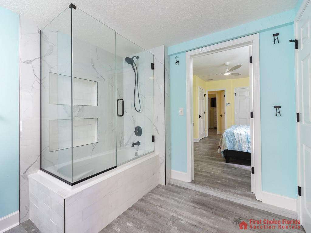 CD Beach House - Master Bathroom