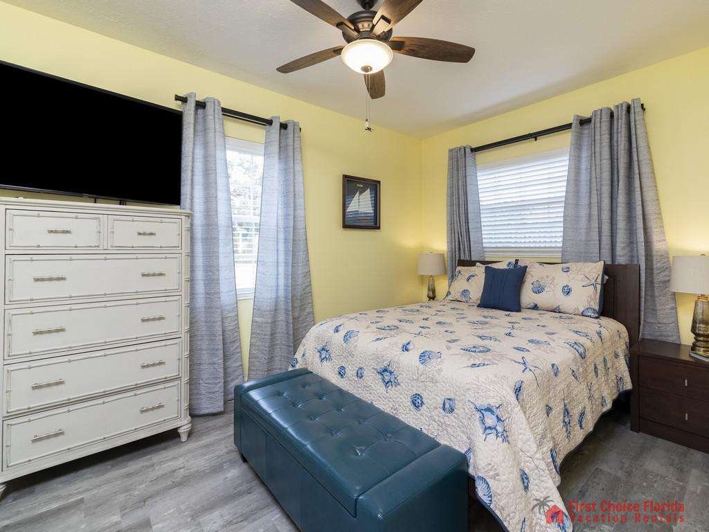 CD Beach House - Guest Bedroom w/ TV