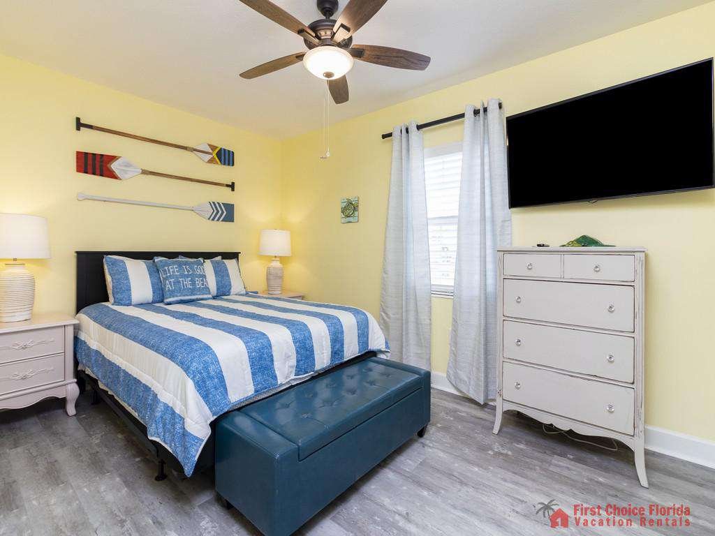 CD Beach House Bed with Window and TV
