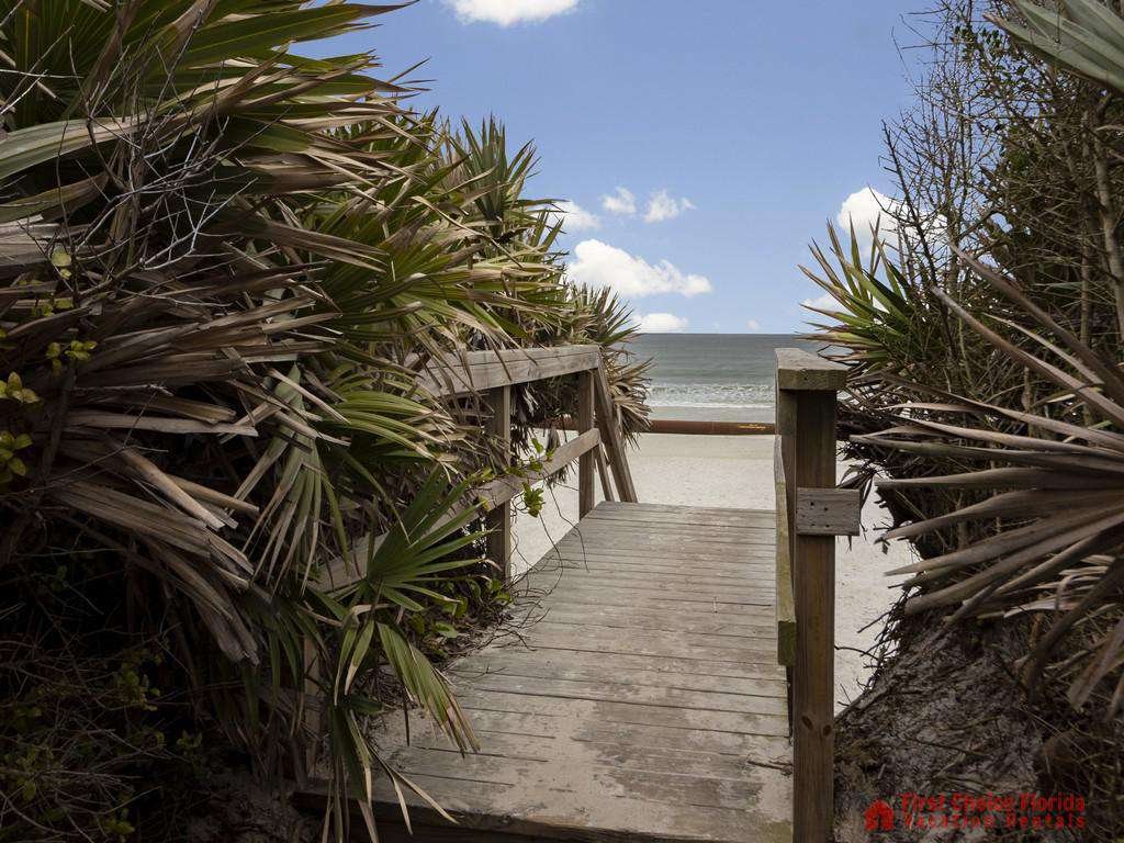 CD Beach House - Beach Access