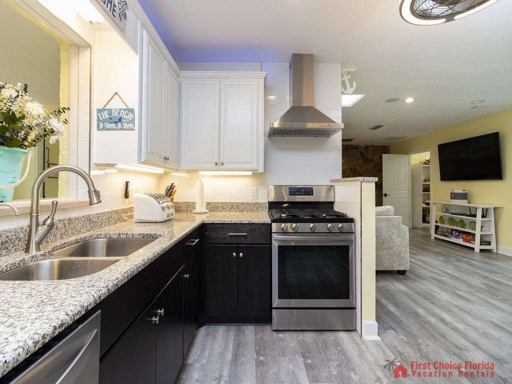 Shore Happy - Kitchen