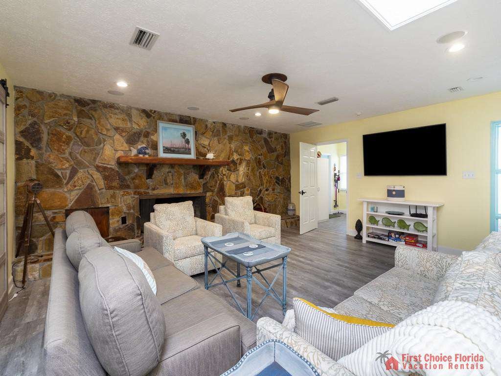 Shore Happy Family Room