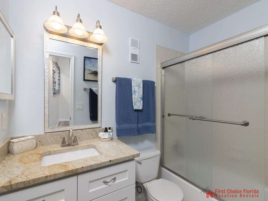 Tarpon Run 35 - Master Bathroom