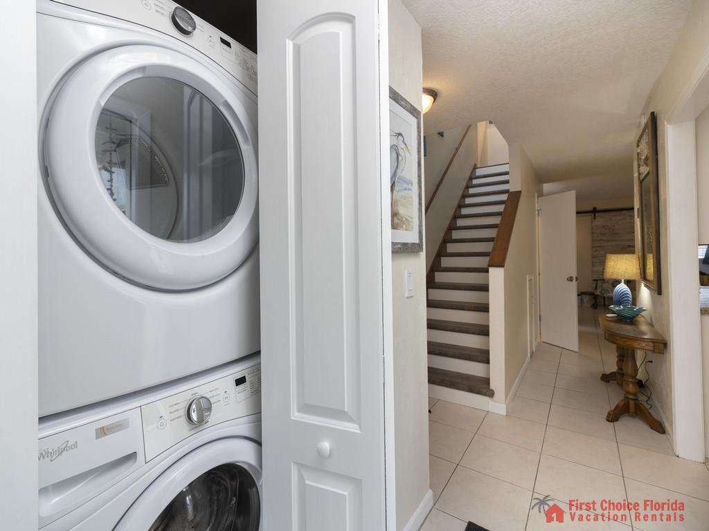 Tarpon Run 35 - Washer and Dryer