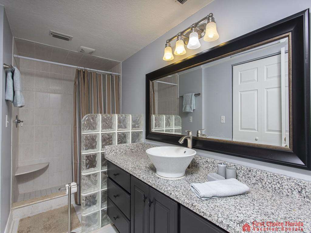 Anastasia 314 Master Bath