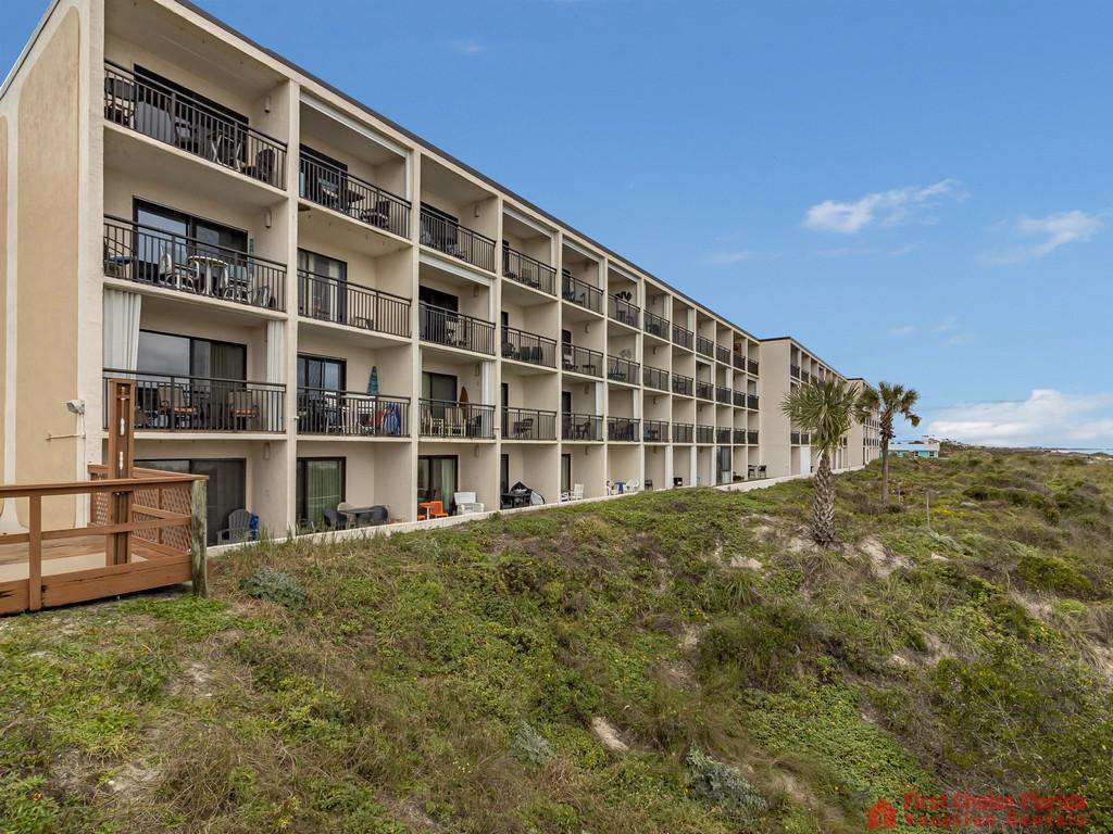 Beachers 232 Ocean Side of Building