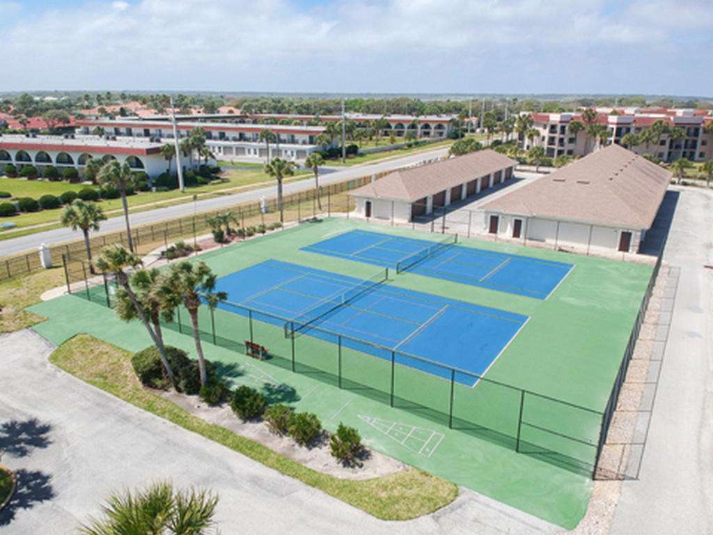 Anastasia Condos - Tennis Courts