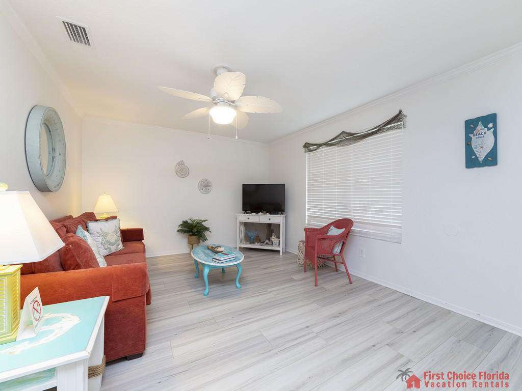 Seaside Villas 28 Living Room with TV