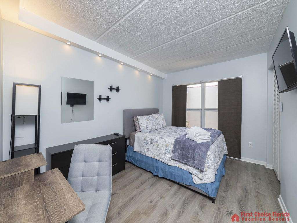 Pier Point South - Guest Bedroom