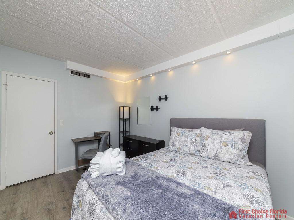 Pier Point South - Guest Bedroom