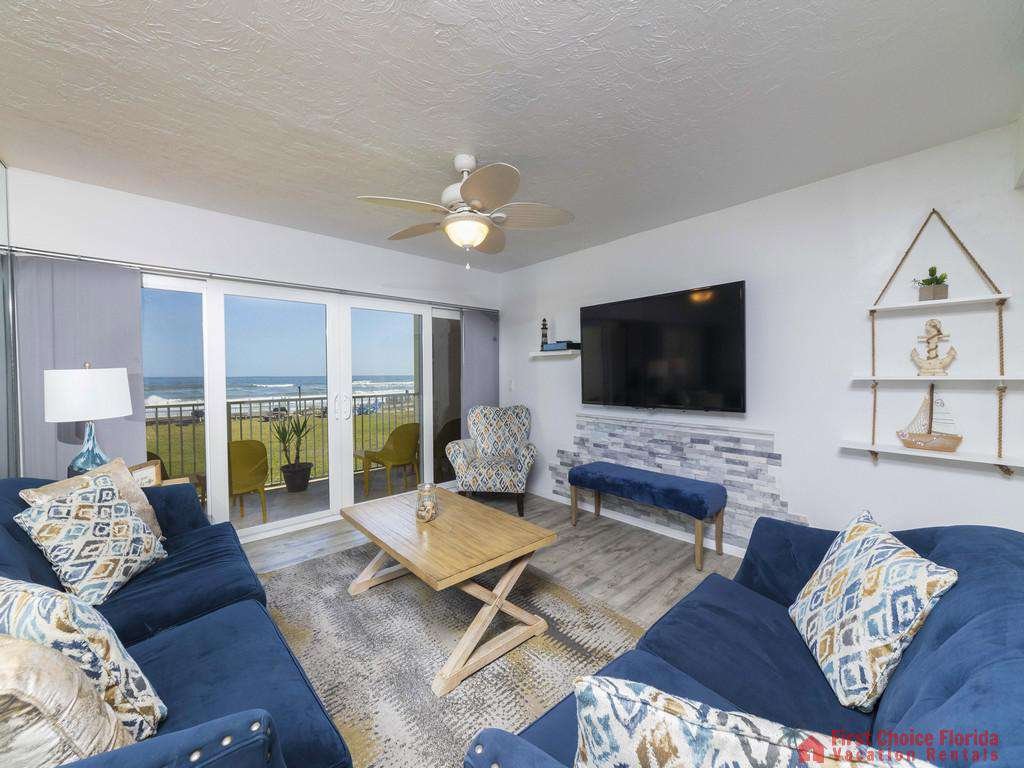 Pier Point South - Living Room