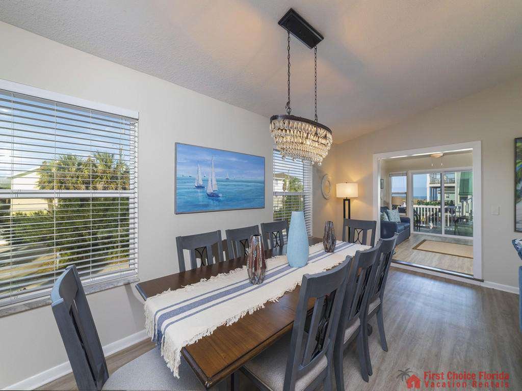 Island Retreat Unit A Dining Room