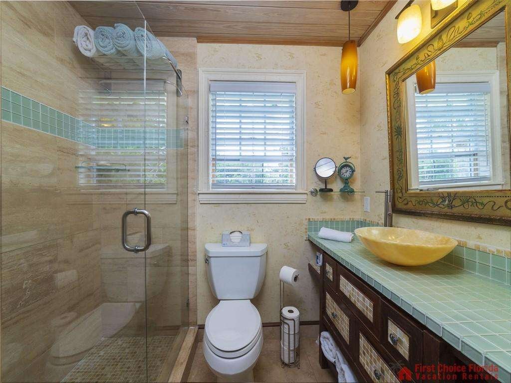 Island Surf Cottage Bathroom - Walk in shower