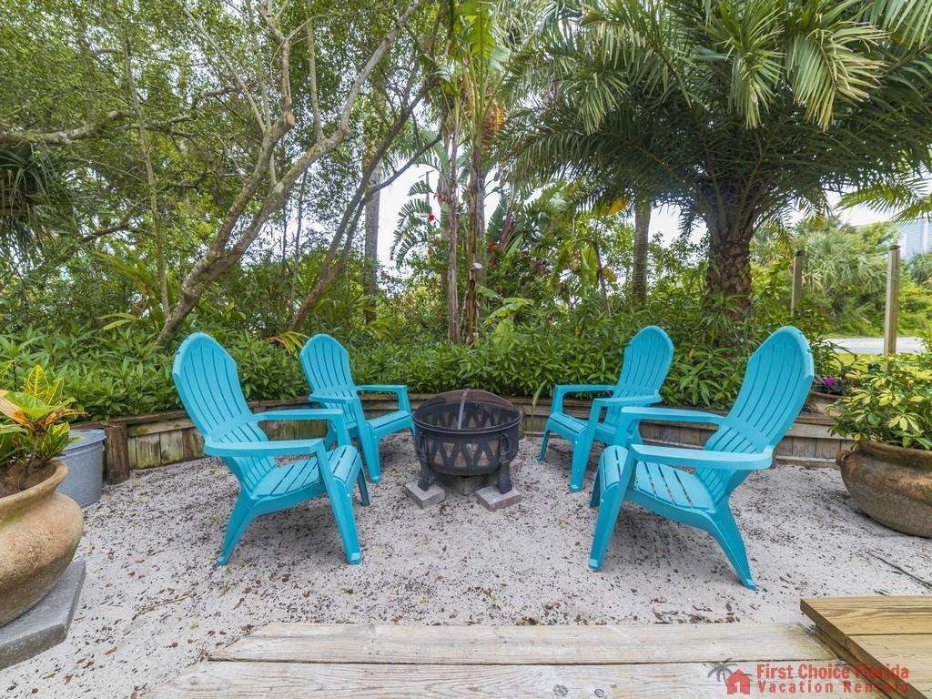 Island Surf Cottage - Fire Pit