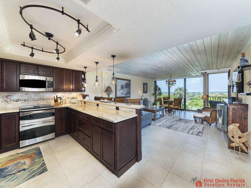 Captains Quarters - Kitchen with View of Ocean