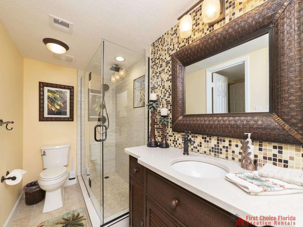 Captains Quarters - Guest Bathroom