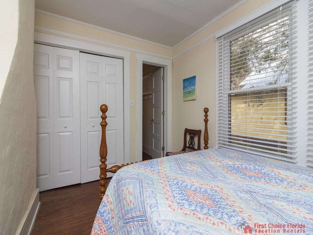 Seahorse Cottage Bedroom Closet